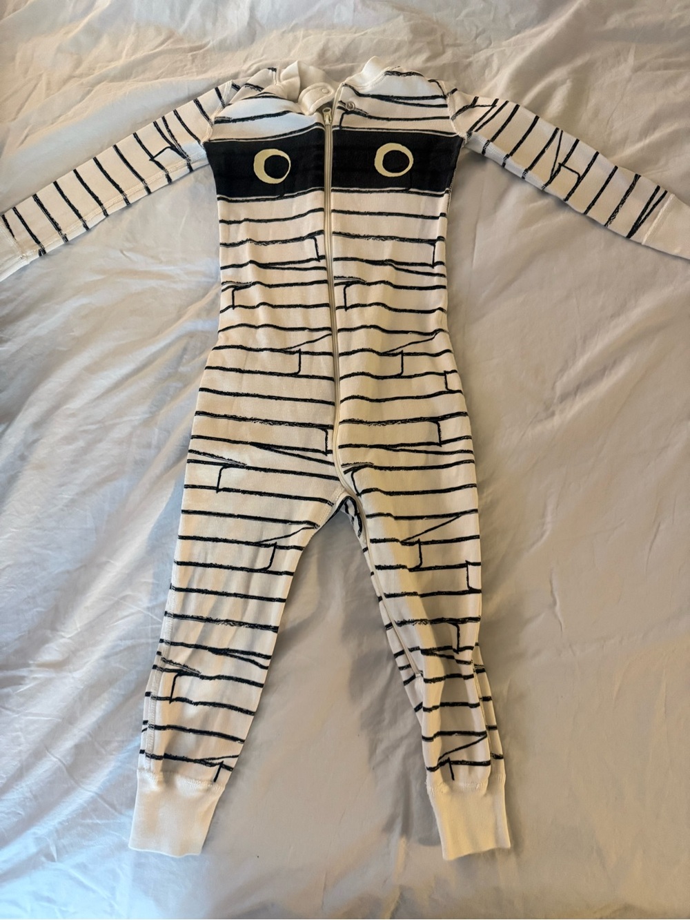 Hanna Andersson Mummy Halloween Sleeper Onsie
